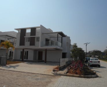 villas sale in gandipet